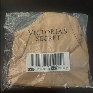 Victoria’s Secret seamless scoop lounge bra
